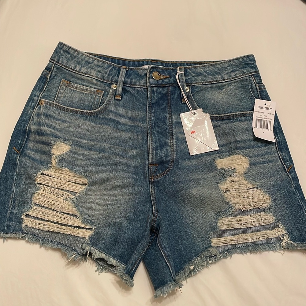 Good American denim shorts . High rise NEW w/ Tags